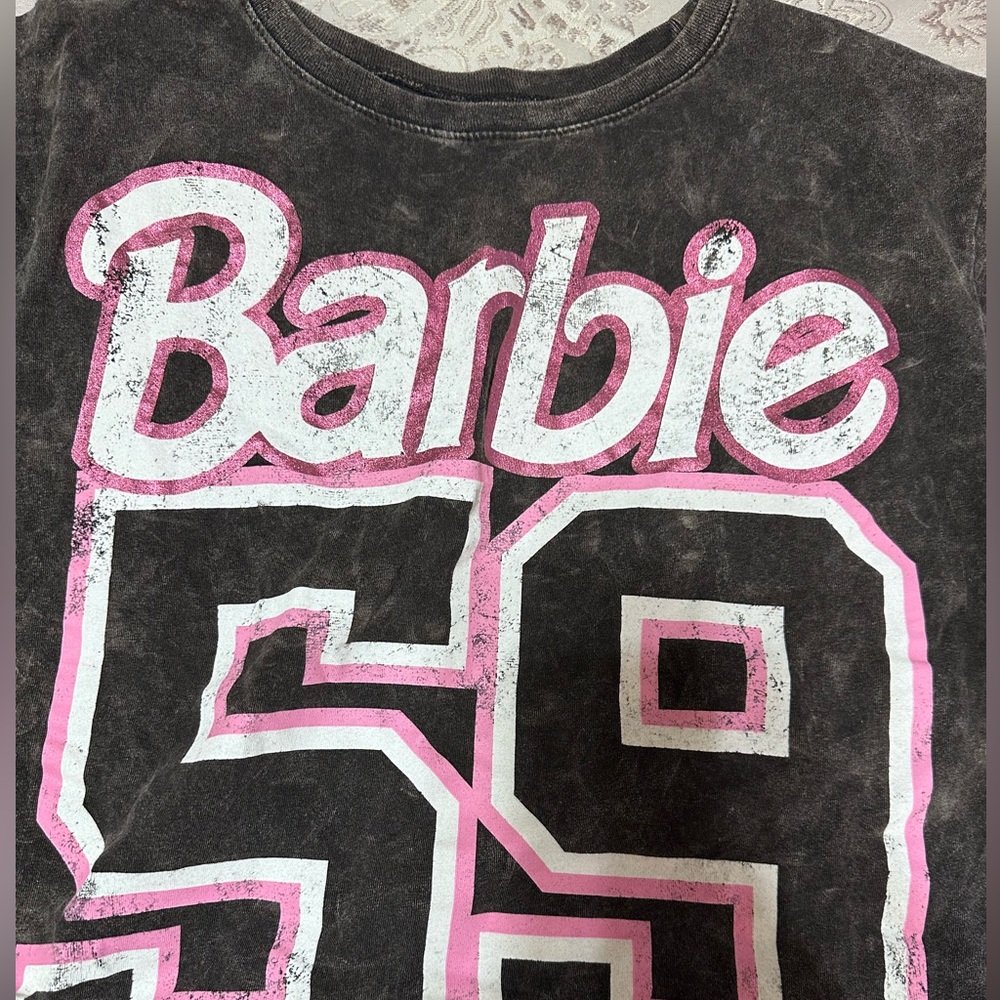 Cropped Barbie Graphic t-shirt - Picture 4 of 4